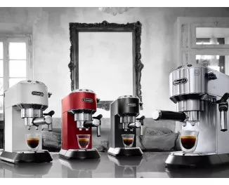 Рожкова кавоварка DeLonghi Dedica Style EC 685.W