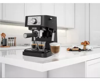 Рожковая кофеварка DeLonghi EC 260 BK