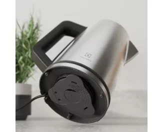 Електрочайник Electrolux E5K1-6ST