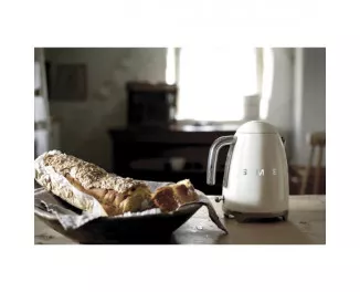Электрочайник SMEG KLF03CREU