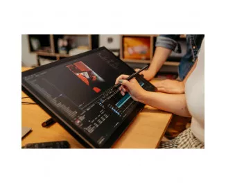 Графический планшет Wacom Cintiq 24 (2025) (DTK246K0B)