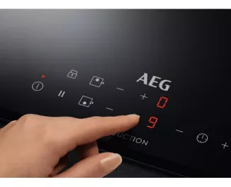 Індукційна варильна поверхня AEG IKB32300CB