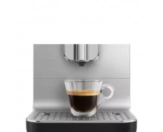 Кавомашина автоматична SMEG BCC13BLMEU