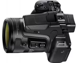 Компактний фотоапарат Nikon Coolpix P950 Black (VQA100EA)