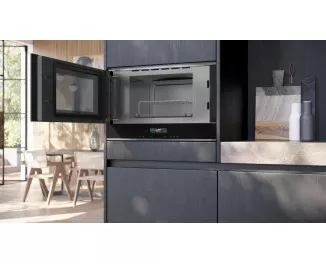Мікрохвильова піч Siemens iQ700 BE732L1B1