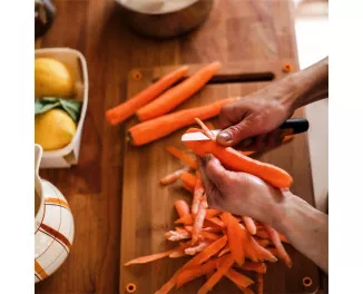 Ніж для коренеплодів з прямим лезом Fiskars Functional Form 80 мм (1057544)
