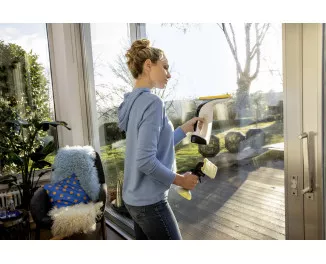 Оконный пылесос Karcher WV 4-4 Plus (1.633-540.0)