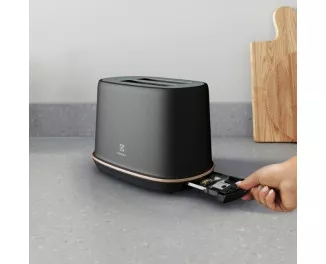 Тостер Electrolux E7T1-6BP