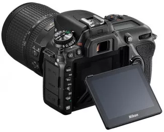 Дзеркальний фотоапарат Nikon D7500 + 18-140VR (VBA510K002)